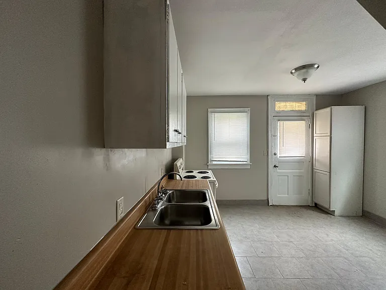 522 S Wayne Ave — Photo 6