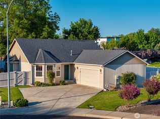 979 Carmella St, Walla Walla, WA 99362