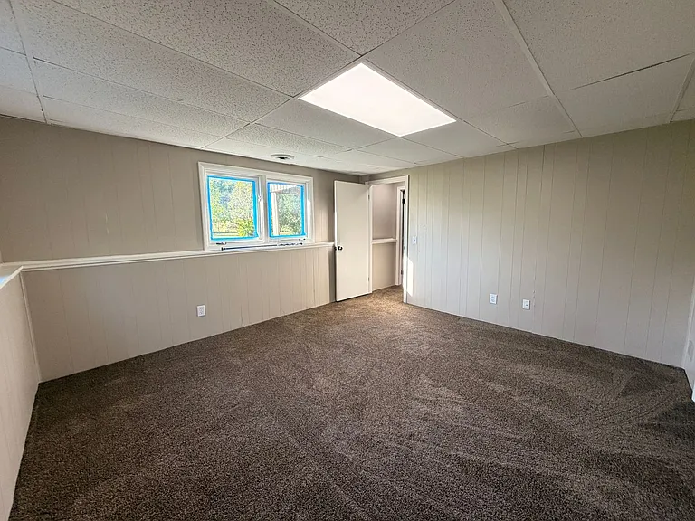 6672 Pleasantview St NE — Photo 18
