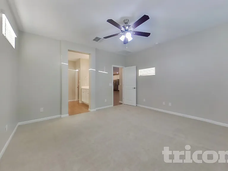 17852 W Daley Ln — Photo 6
