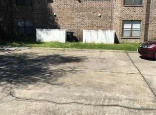 834 Hammond Manor Dr APT D, Baton Rouge, LA 70816