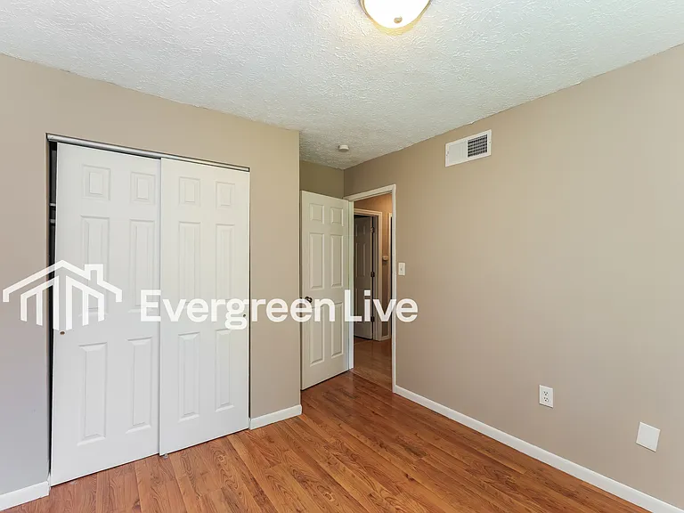 6442 Rosetta Dr — Photo 13