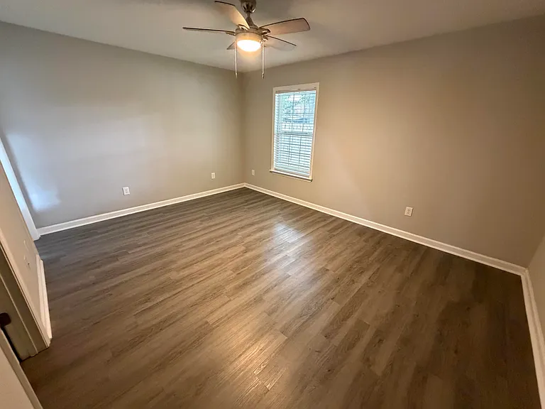 219 Long Creek Dr — Photo 14
