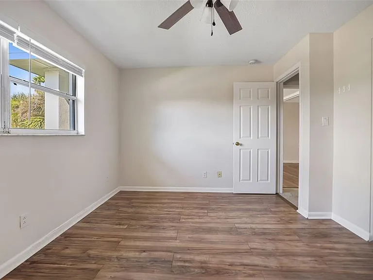 4420 37th St S #9 — Photo 16