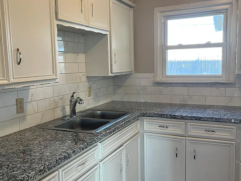 3113 Aberdeen Ave — Photo 2