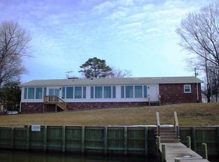 499 Harbor View Cir, Colonial Beach, VA 22443