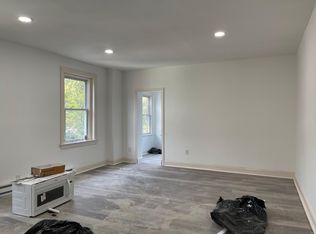 30 E 23rd St #3, Chester, PA 19013