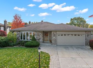 1819 Holly Ave, Darien, IL