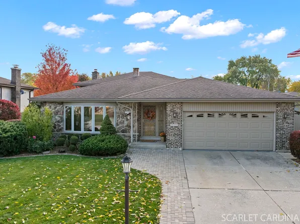 1819 Holly Ave, Darien, IL 60561