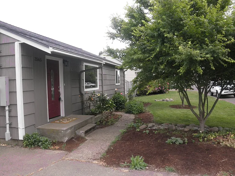 3565 48th Ave NE — Photo 5