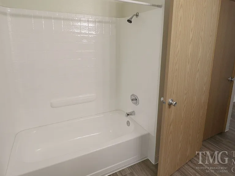 St. John's Park Apartments — Photo 13