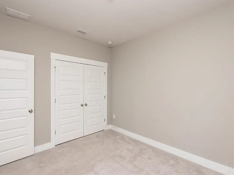 240 Camellia Dr — Photo 16