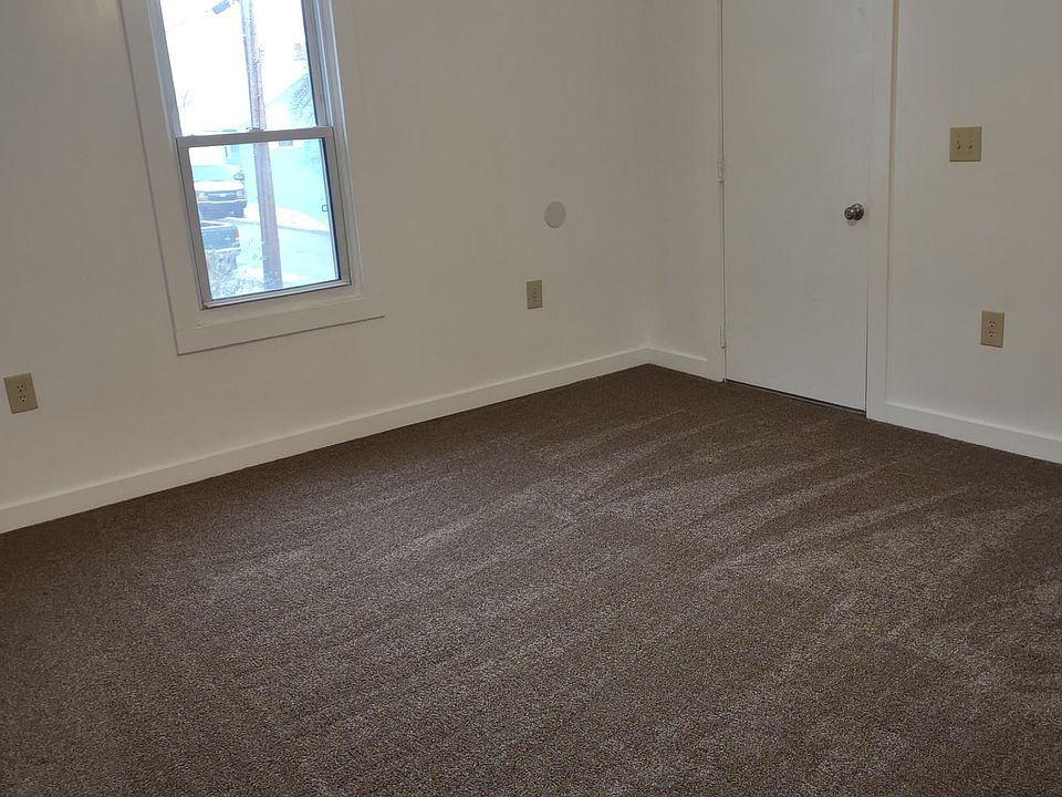 1st image of 62 Clopper St #2
