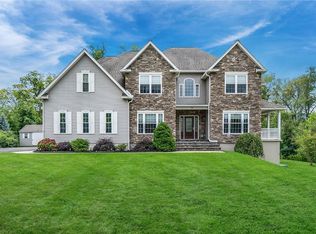 19 Lees Way, Hopewell Junction, NY 12533