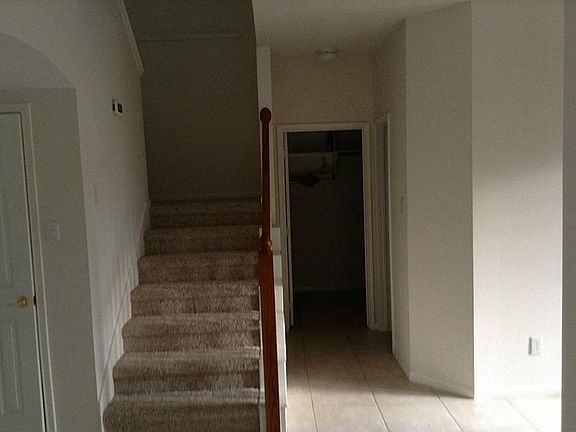 4th image of 110 Cedar Lake Dr