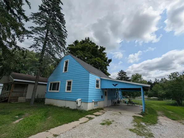 508 N Main St, Scottville, MI 49454