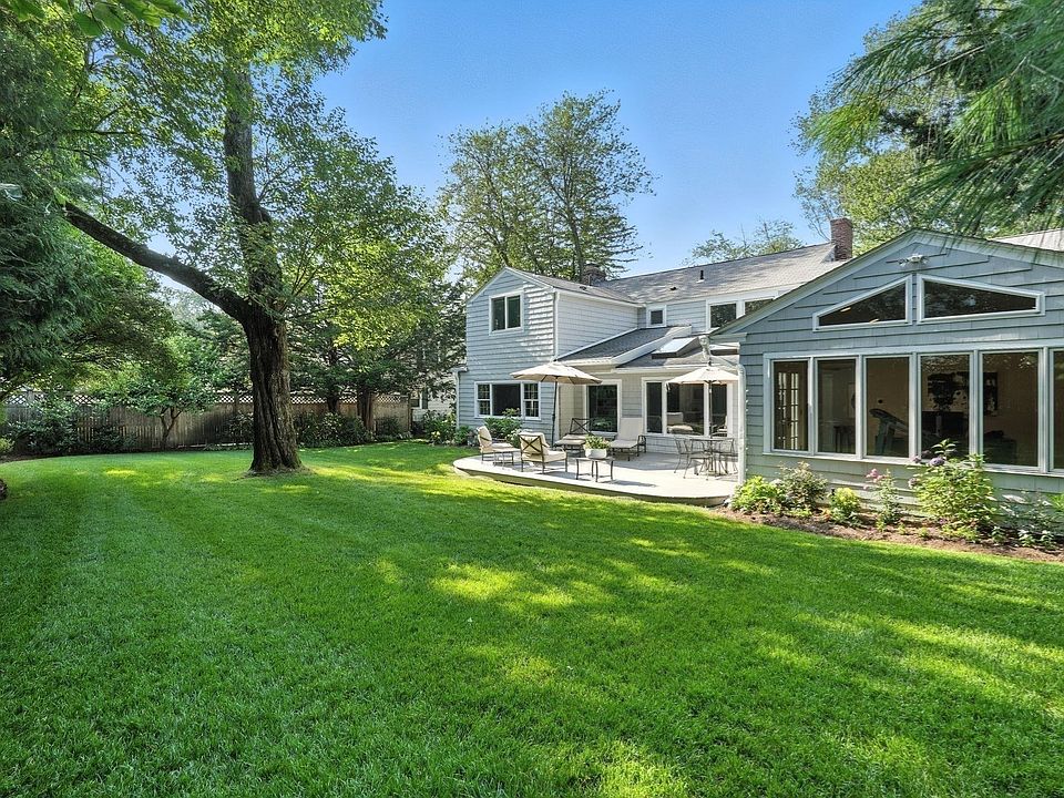 1st image of 29 Englewood Rd