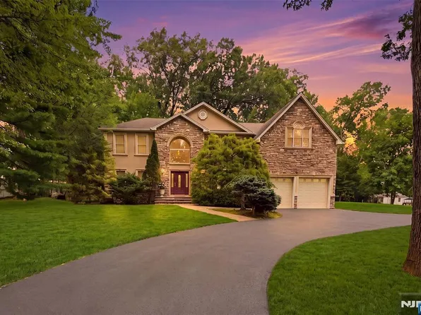 55 Prospect Ave, Woodcliff Lake, NJ 07677