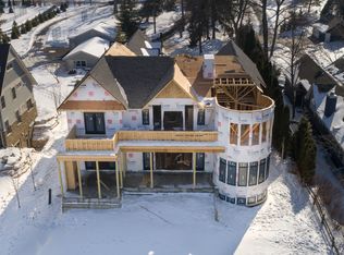 W3608 Maple Ln, Lake Geneva, WI 53147