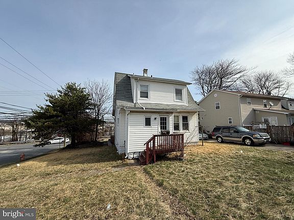 2nd image of 900 Northpoint Rd