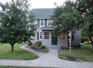 309 S Maple St, Stonington, IL 62567