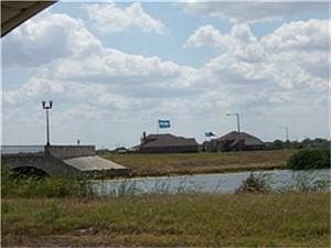4th image of 296 W Fork Dr