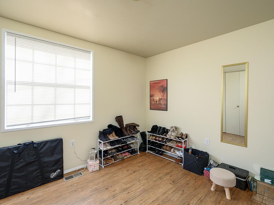 131 Roberta Jean Ave, Littlestown, PA 17340 Zillow