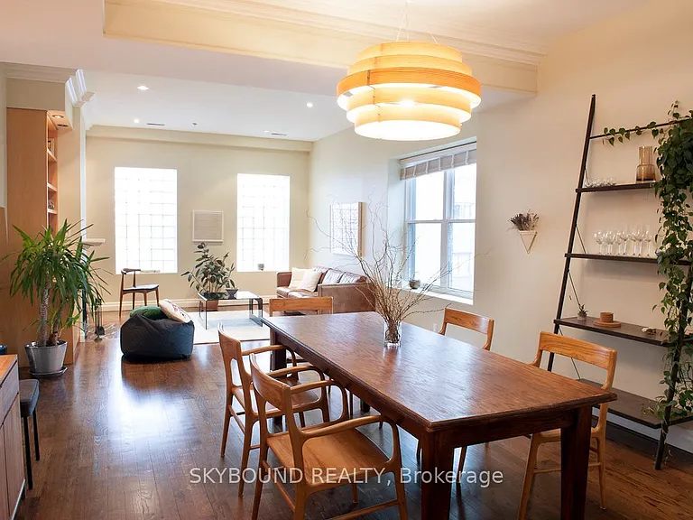 110 Hepbourne St #206 — Photo 5