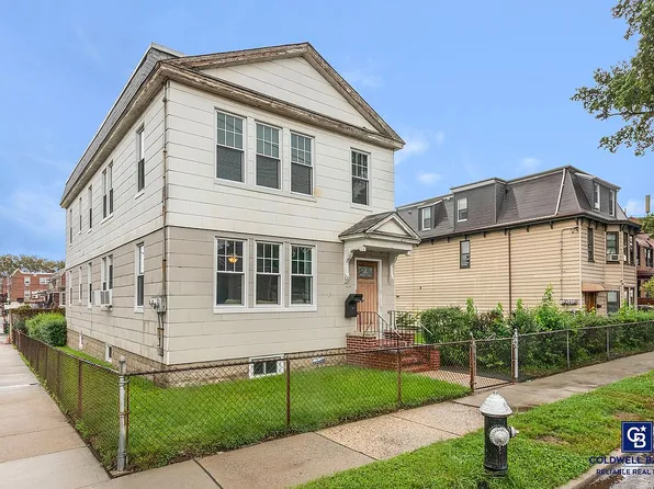 60-53 69th St, Maspeth, NY 11378