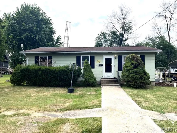 310 W Olive St, Vandalia, MO 63382