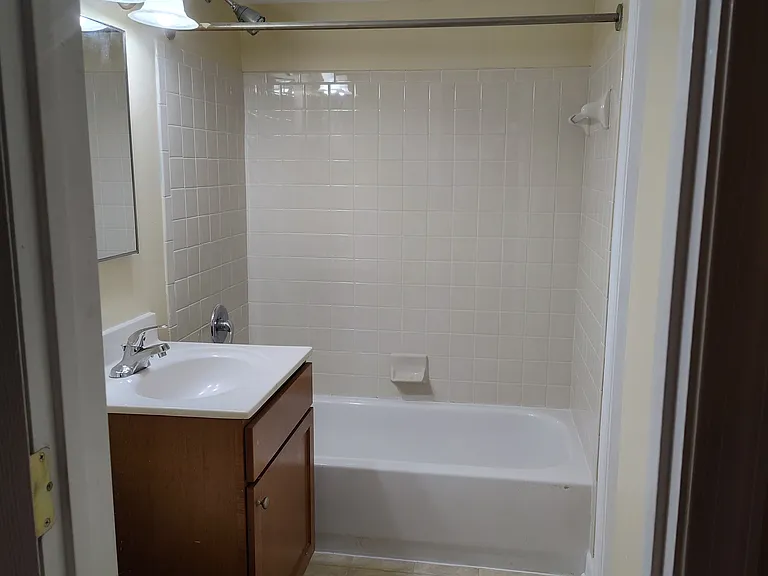 5252 Maris Ave — Photo 8