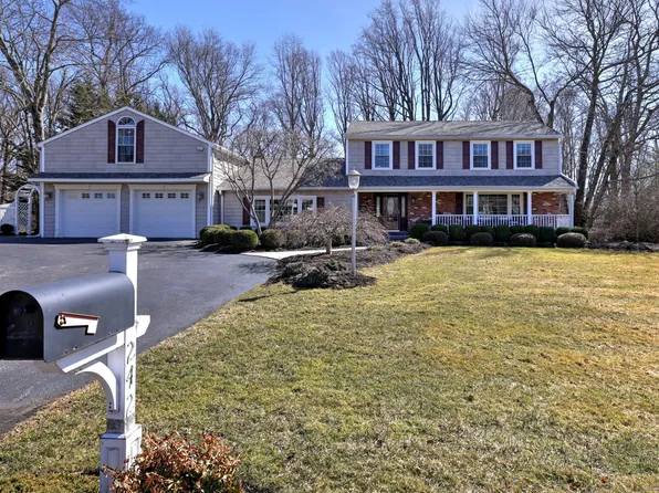 242 Currier Drive, Orange, CT 06477