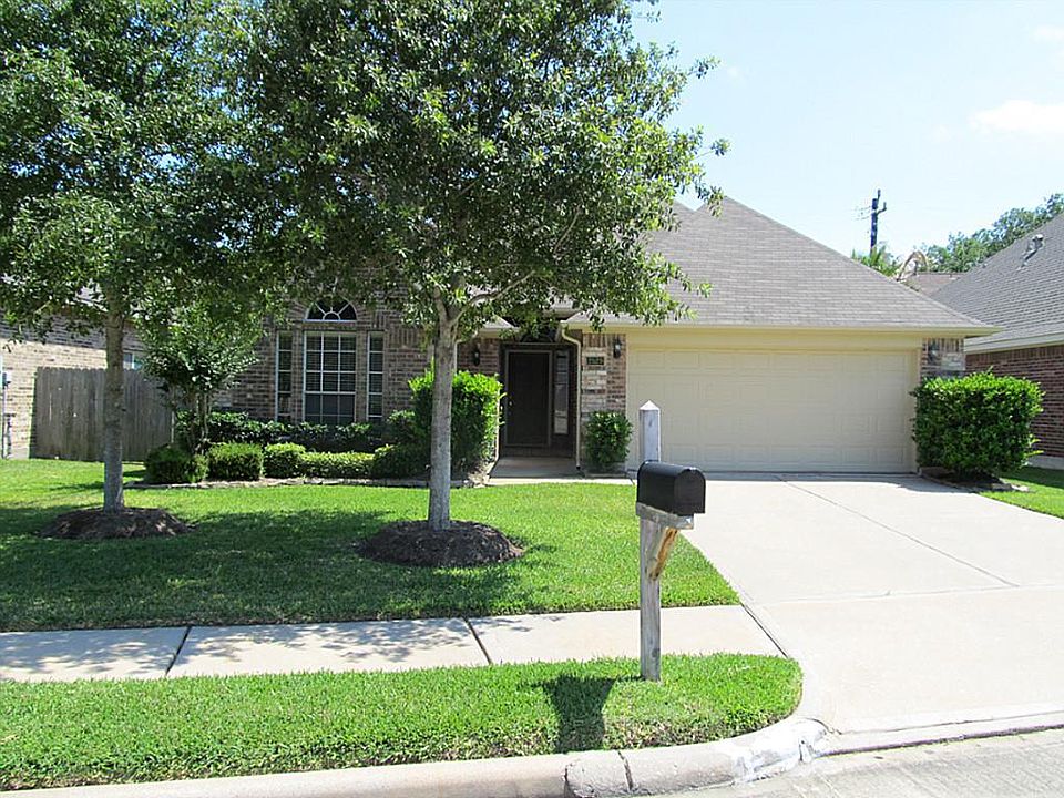 1st image of 2529 Lakeside Lndg