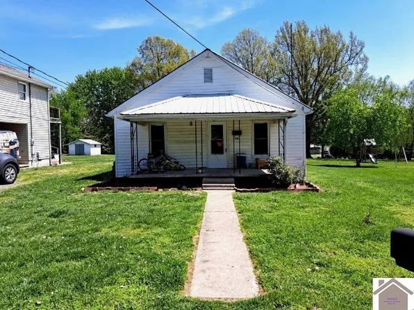 218 Jarvis St, Marion, KY 42064