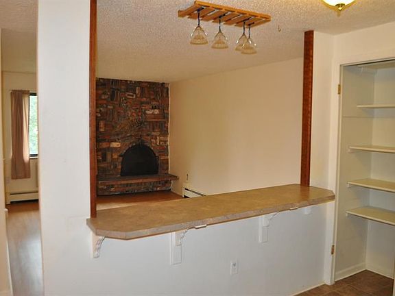 3rd image of 1008 N Corona St APT 507