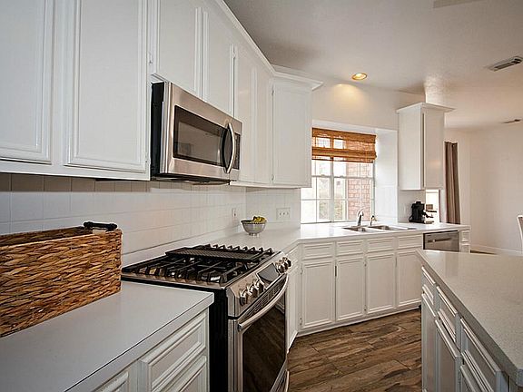 2nd image of 2803 Greens Ferry Ct