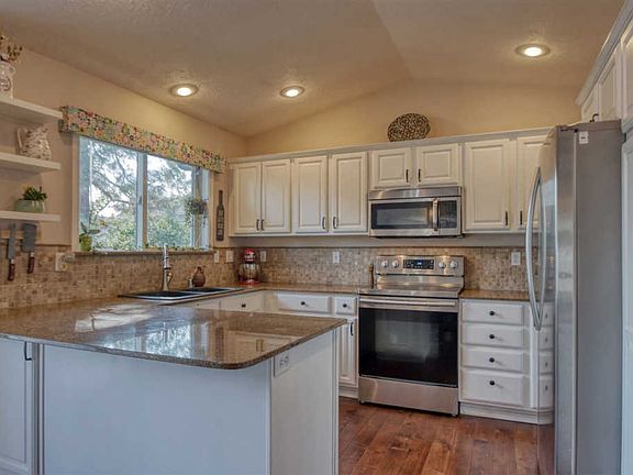4th image of 3503 W 21st Ave