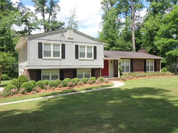 2977 Karen Ln, Marietta, GA 30062