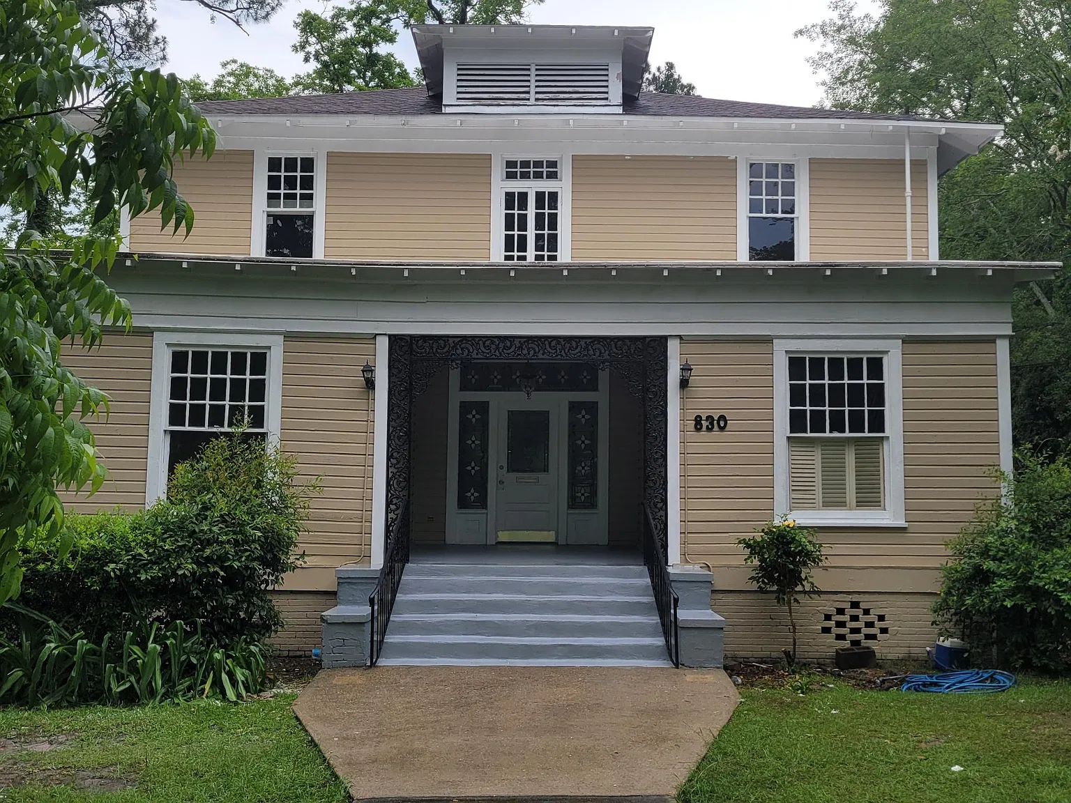 830 S Saint Andrews St — Photo 1