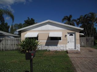 605 SW 10th St, Delray Beach, FL 33444