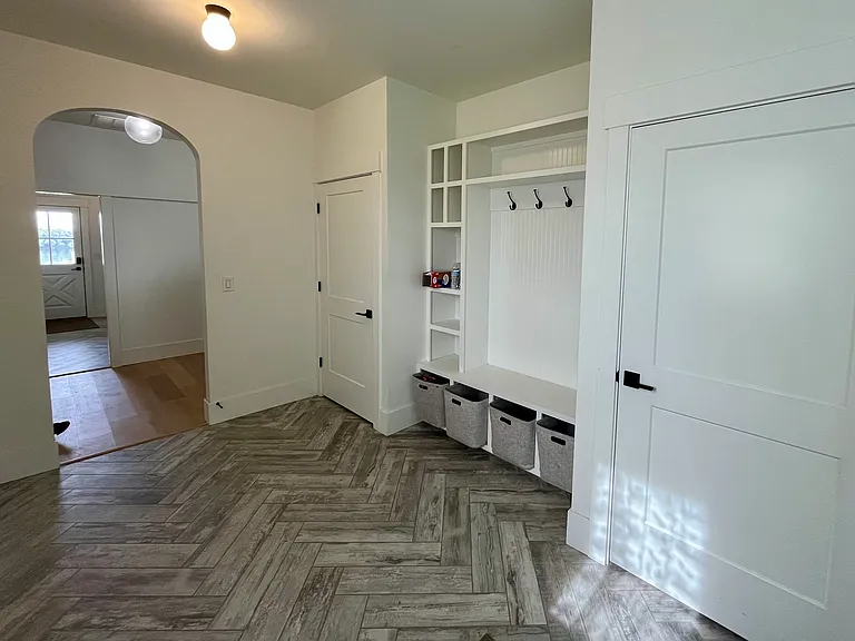 24915 Platinum Ln — Photo 16