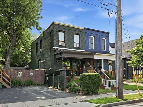 3rd image of 182 Cavell Ave