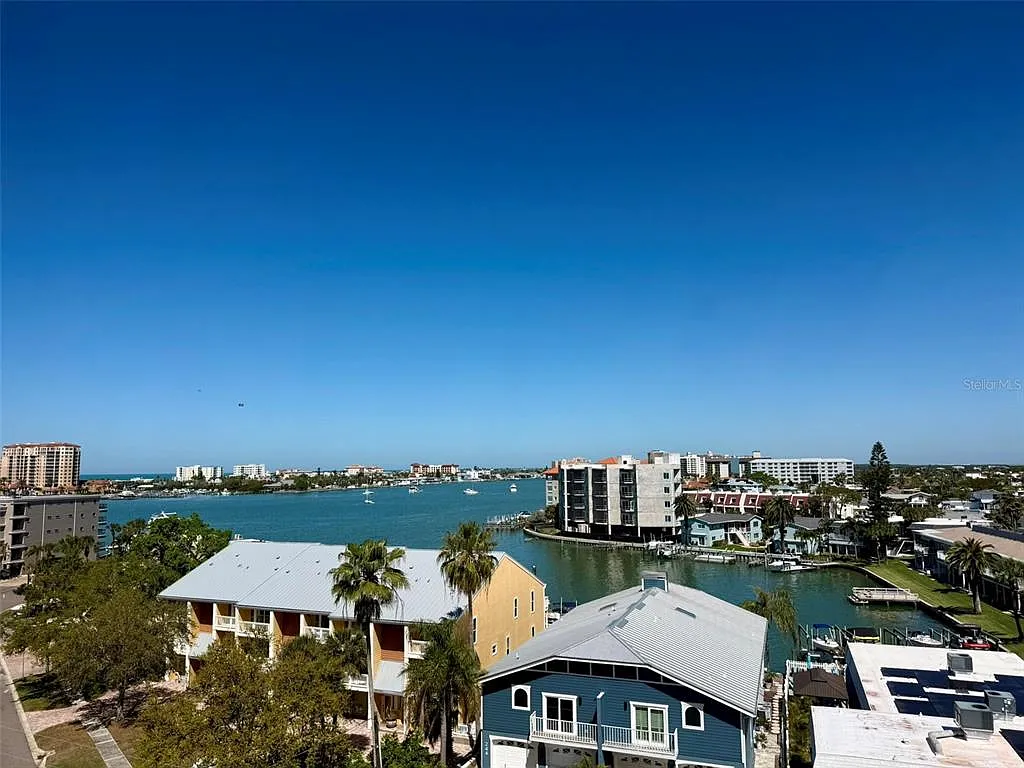 Building Photo - 255 Dolphin Point #710