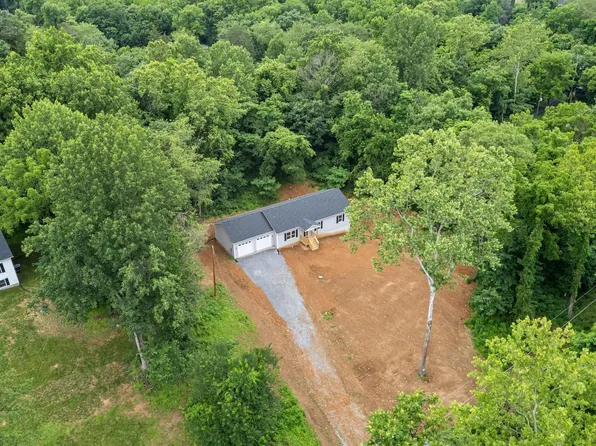 190 Dawn Ln, Harpers Ferry, WV 25425