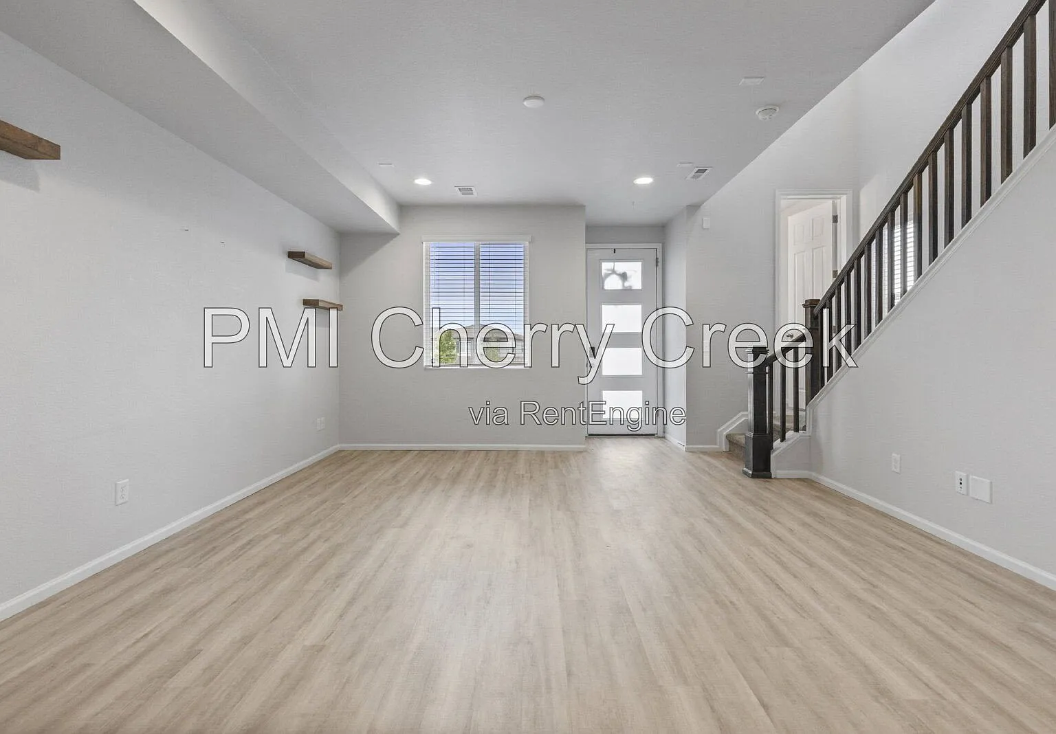 3 bed, 2.5 bath, 1494 sqft, $2,750 — Photo 2