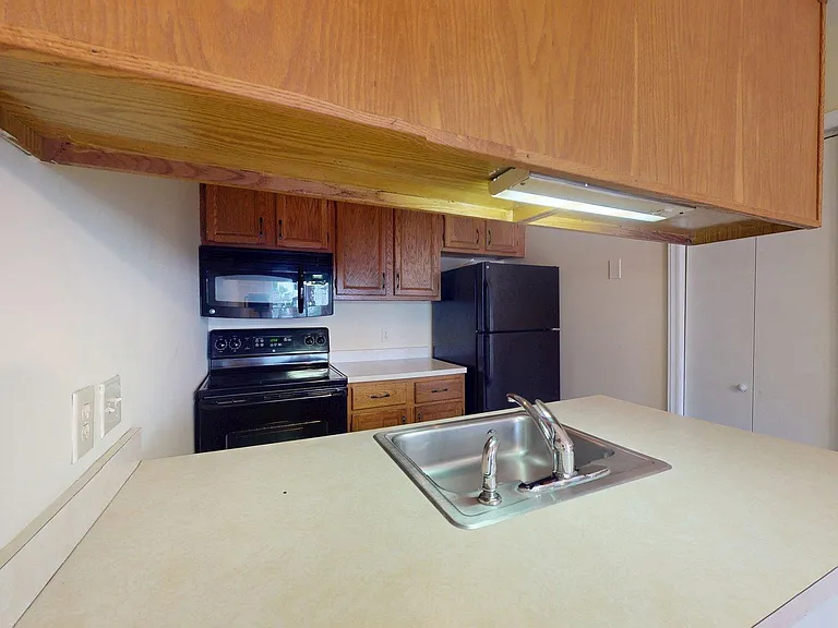 6008 Chestnut Hollow Ct — Photo 12