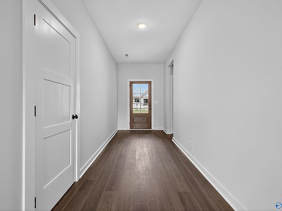 3rd image of 352 Krimson Cir