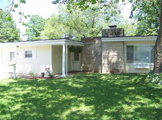 801 S Buchanan Dr, Monticello, IL 61856