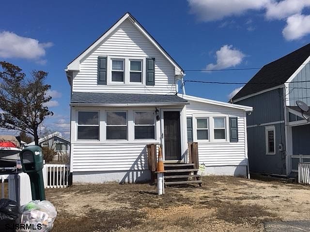 1st image of 328 E Edgewater Ave