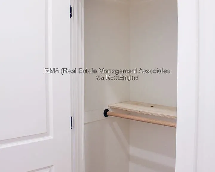 4 Zebulon St #2D — Photo 6